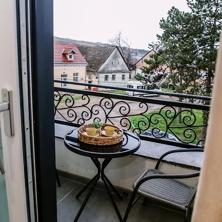 Appartement Pool Resort- Lena- 2 *