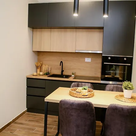 Pool Resort- Lena- 2 * Vrdnik