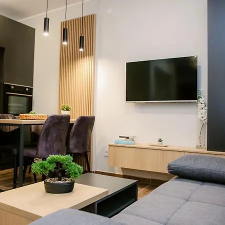 Appartement Pool Resort- Lena- 2 *