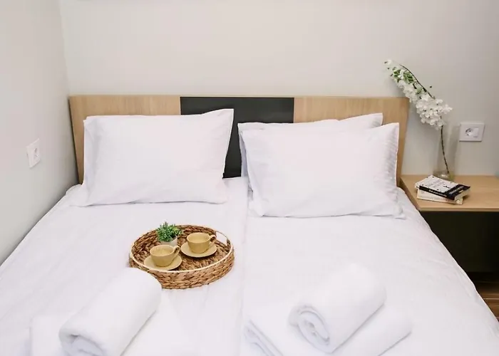 アパート Pool Resort- Lena- 2 ヴルドニーク