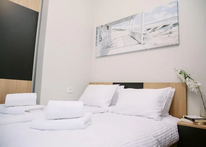 Pool Resort- Lena- 2 *