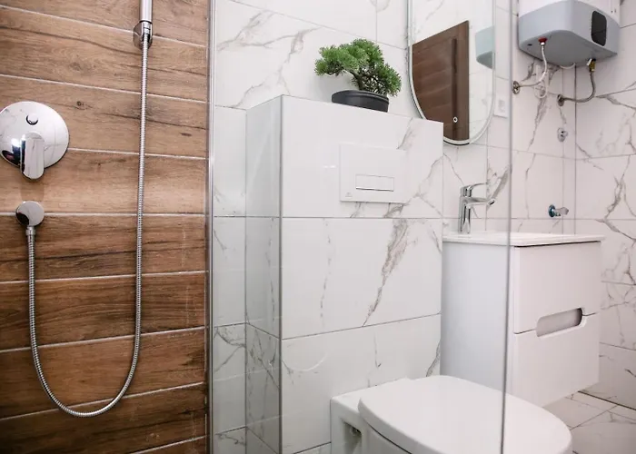 アパート Pool Resort- Lena- 2 *