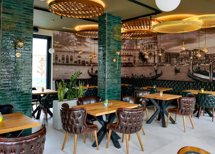 アパート Pool Resort- Lena- 2 *